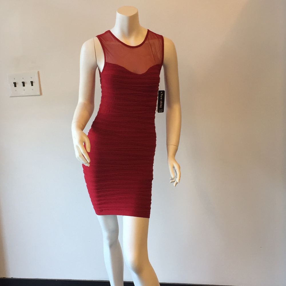 NWT   One-Size Junior Dress